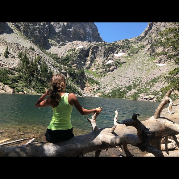 Meet your Posher, Laura - Picture 1 of 1